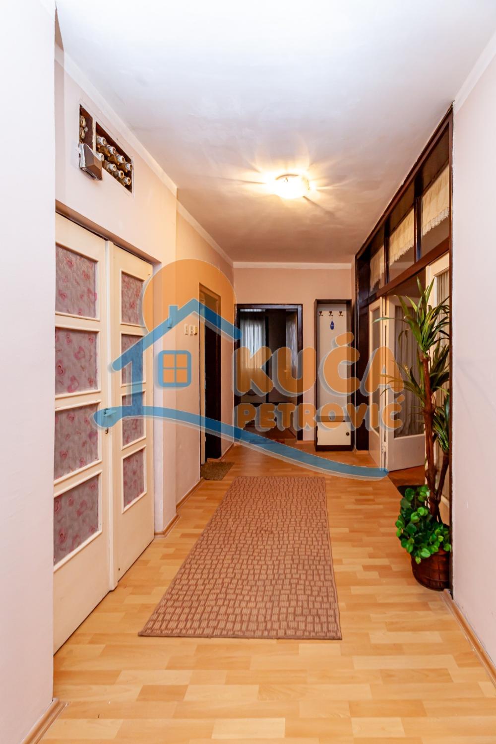 Slika 1 - Jovana Skerlića, Troiposoban stan na prodaju, 131m2, 180.000€