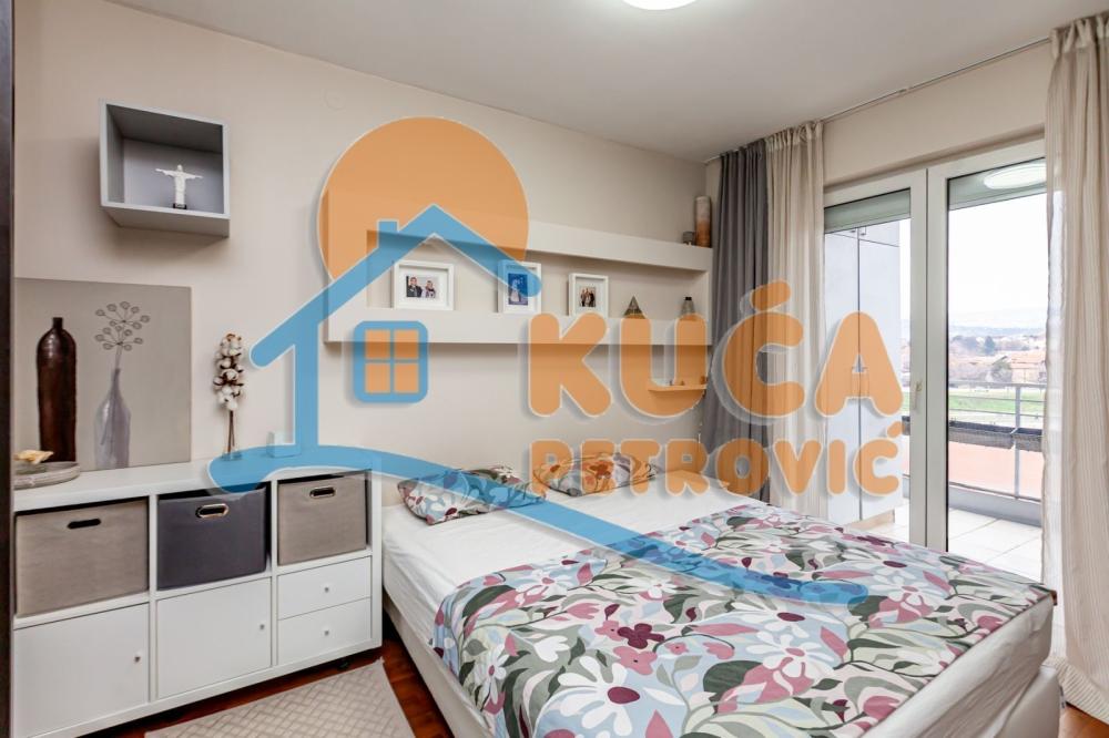 Slika 10 - Vojvode Tankosića, Četvorosoban stan za izdavanje, 128m2, 1.000€