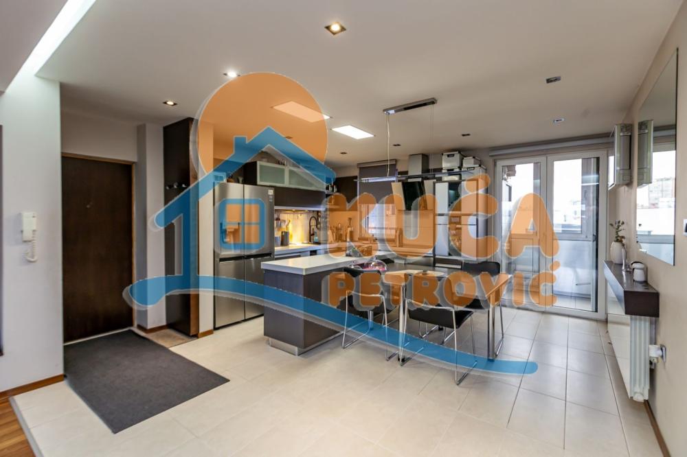 Slika 6 - Vojvode Tankosića, Četvorosoban stan za izdavanje, 128m2, 1.000€