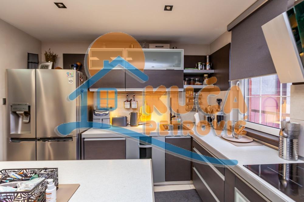 Slika 9 - Vojvode Tankosića, Četvorosoban stan za izdavanje, 128m2, 1.000€