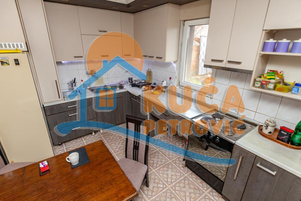 Slika 10 - Gornje Medjurovo,  Kuća na prodaju, 272m2, 162.000€