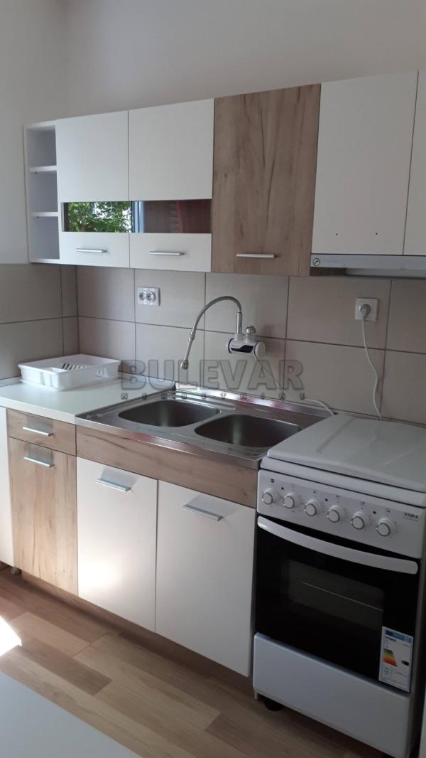 Slika 5 - Vožda Karađorđa, Jednoiposoban stan za izdavanje, 35m2, 320€