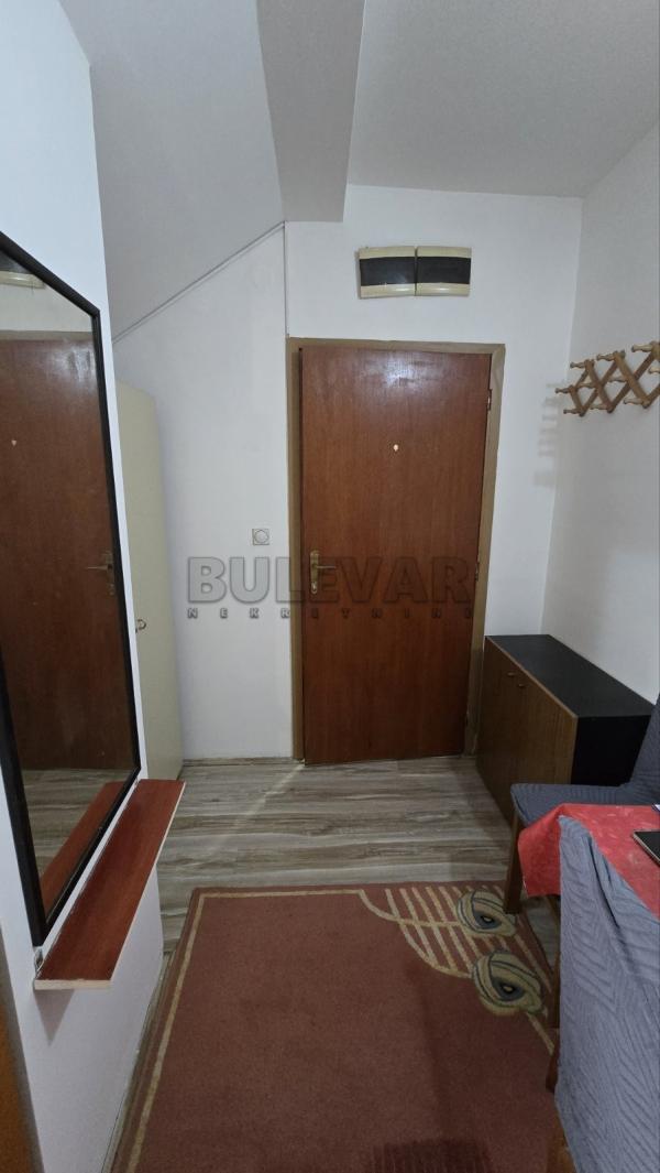 Slika 5 - Bulevar dr Zorana, Stan za izdavanje, 27m2, 240€