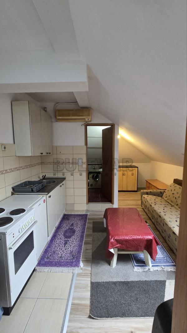 Glavna slika -Bulevar dr Zorana, Stan za izdavanje, 27m2, 240€