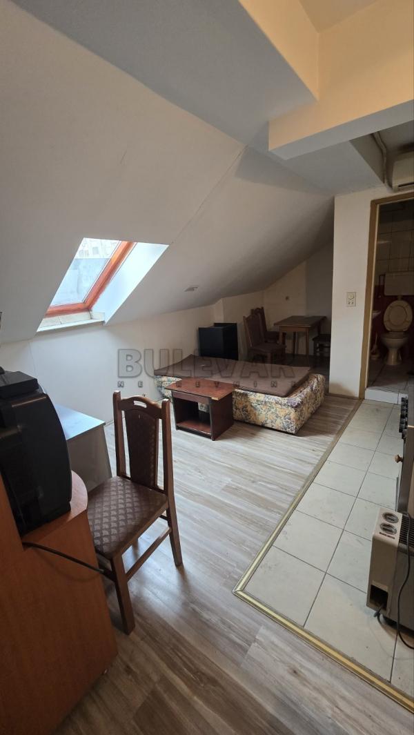 Slika 1 - Bulevar dr Zorana,  Stan za izdavanje, 27m2, 240€