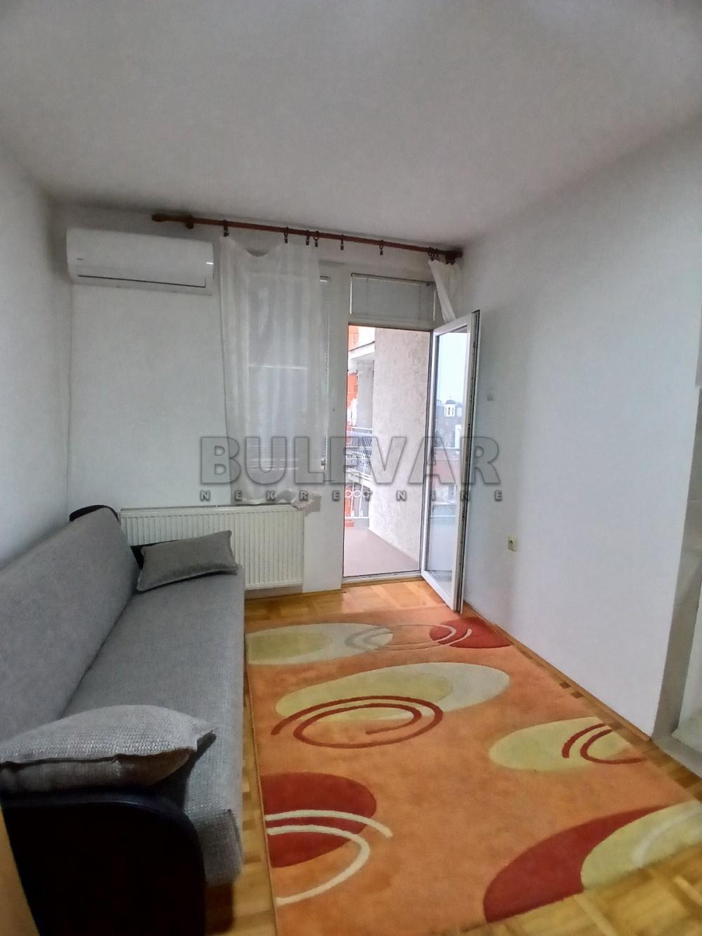 Glavna slika -Ćirila i Metodija, Jednosoban stan za izdavanje, 42m2, 300€