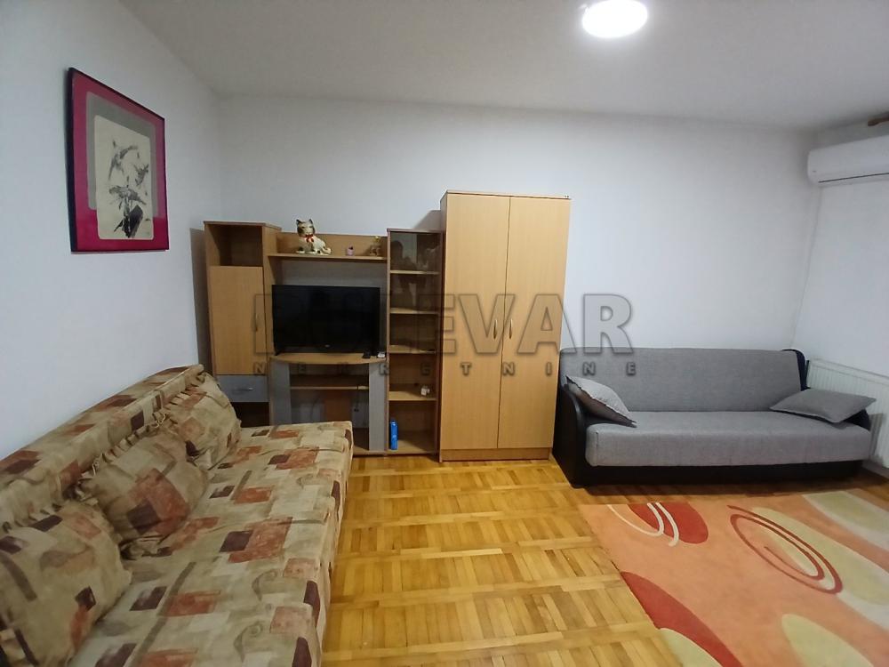 Slika 1 - Ćirila i Metodija, Jednosoban stan za izdavanje, 42m2, 300€