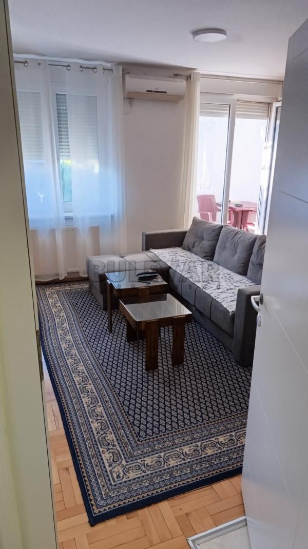 Glavna slika -Romanijska, Jednoiposoban stan za izdavanje, 44m2, 350€