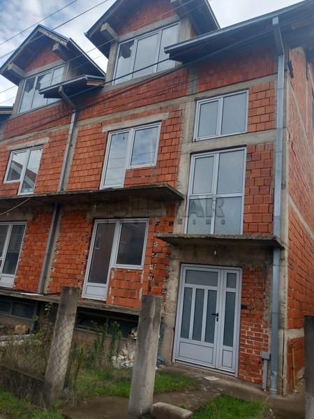 Glavna slika -Ljubomira Nedeljkovića, Kuća na prodaju, 208m2, 135.000€