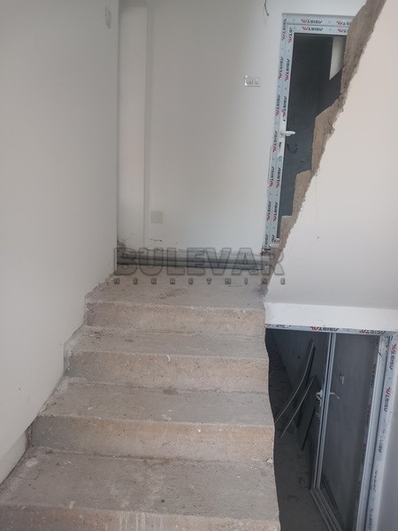 Slika 6 - Ljubomira Nedeljkovića, Kuća na prodaju, 208m2, 135.000€