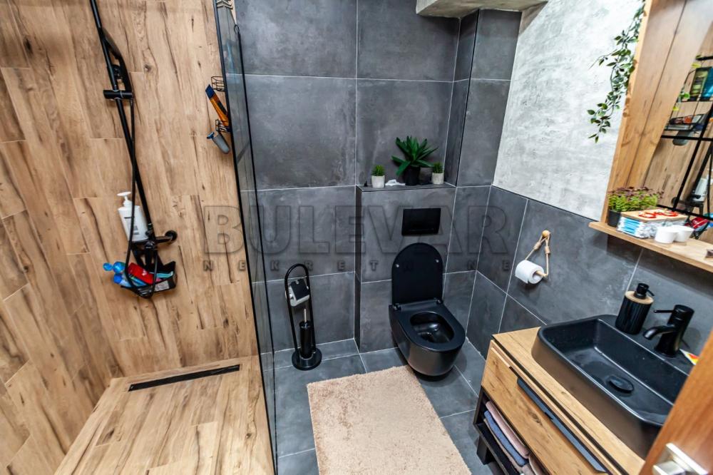 Slika 8 - Petra Aranđelovića,  Kuća na prodaju, 244m2, 327.000€