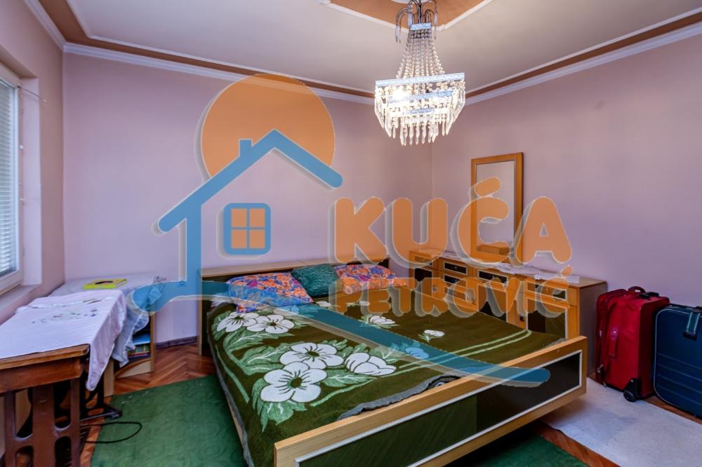 Slika 7 - Jove Tošića,  Kuća na prodaju, 145m2, 165.000€