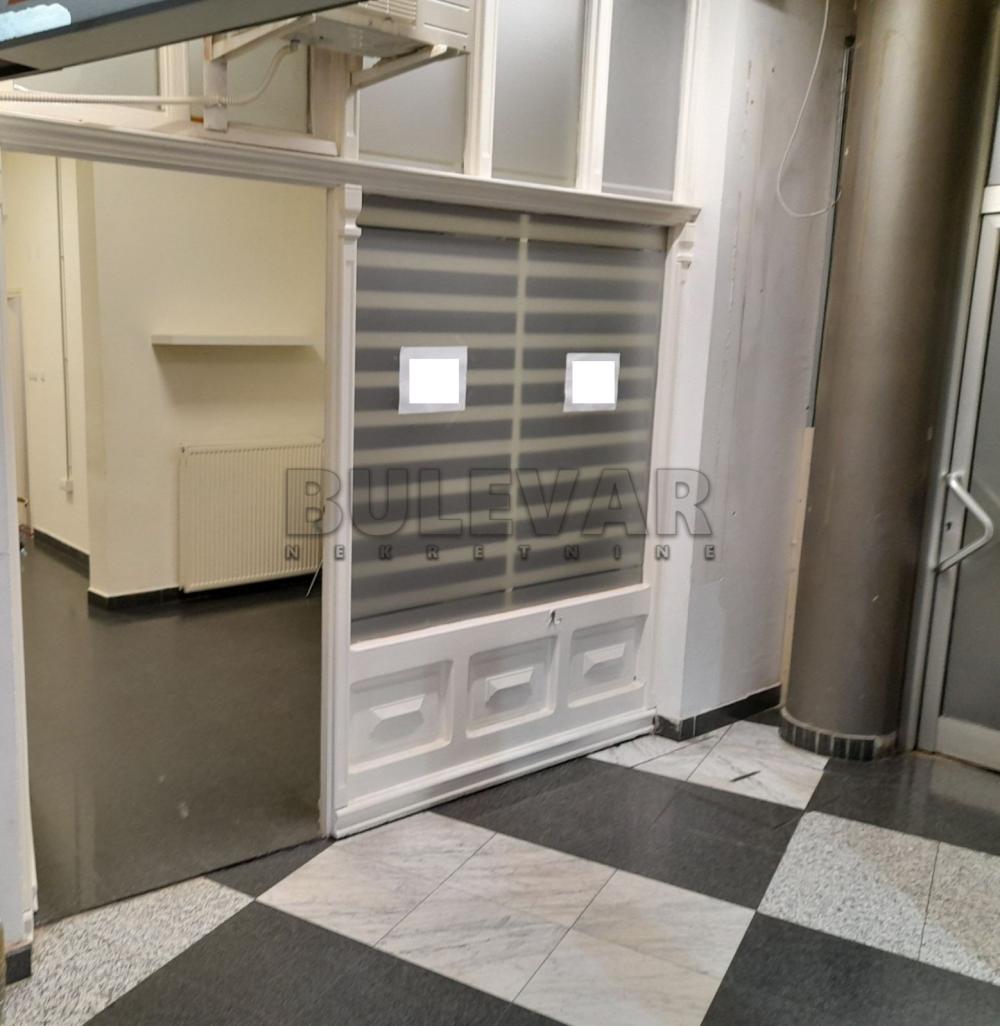 Slika 7 - Obrenovićeva,  Lokal za izdavanje, 21m2, 250€