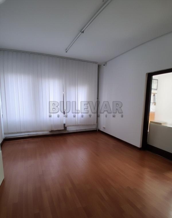 Glavna slika -Jovana Ristića,  Lokal za izdavanje, 94m2, 500€