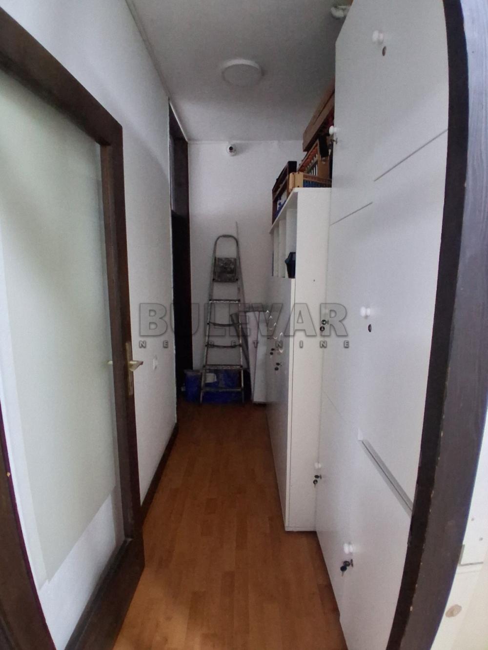 Slika 5 - Jovana Ristića,  Lokal za izdavanje, 94m2, 500€