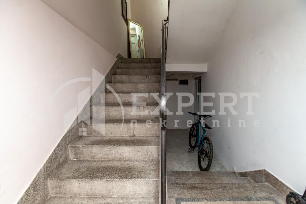 Slika 11 - Jovana Skerlića, Troiposoban stan na prodaju, 131m2, 180.000€