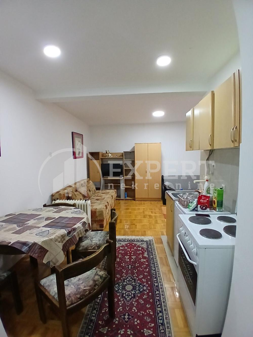 Slika 4 - Ćirila i Metodija, Jednosoban stan za izdavanje, 42m2, 300€