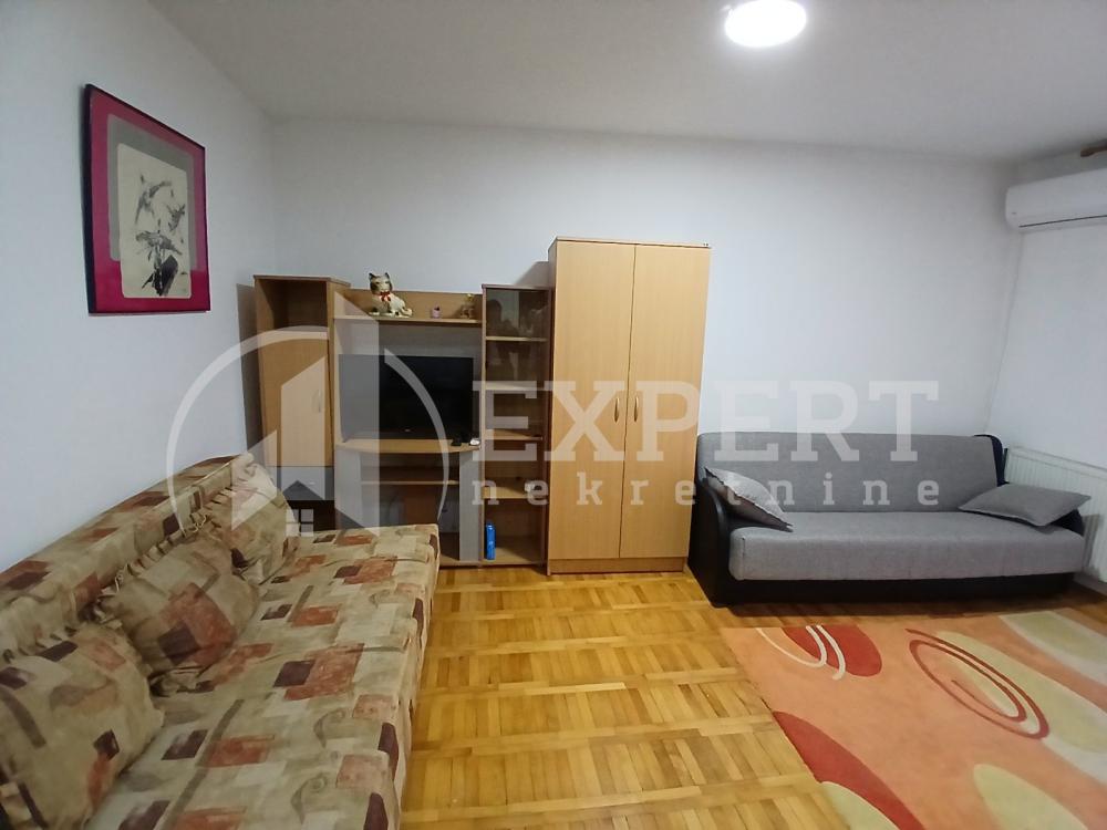 Slika 1 - Ćirila i Metodija, Jednosoban stan za izdavanje, 42m2, 300€