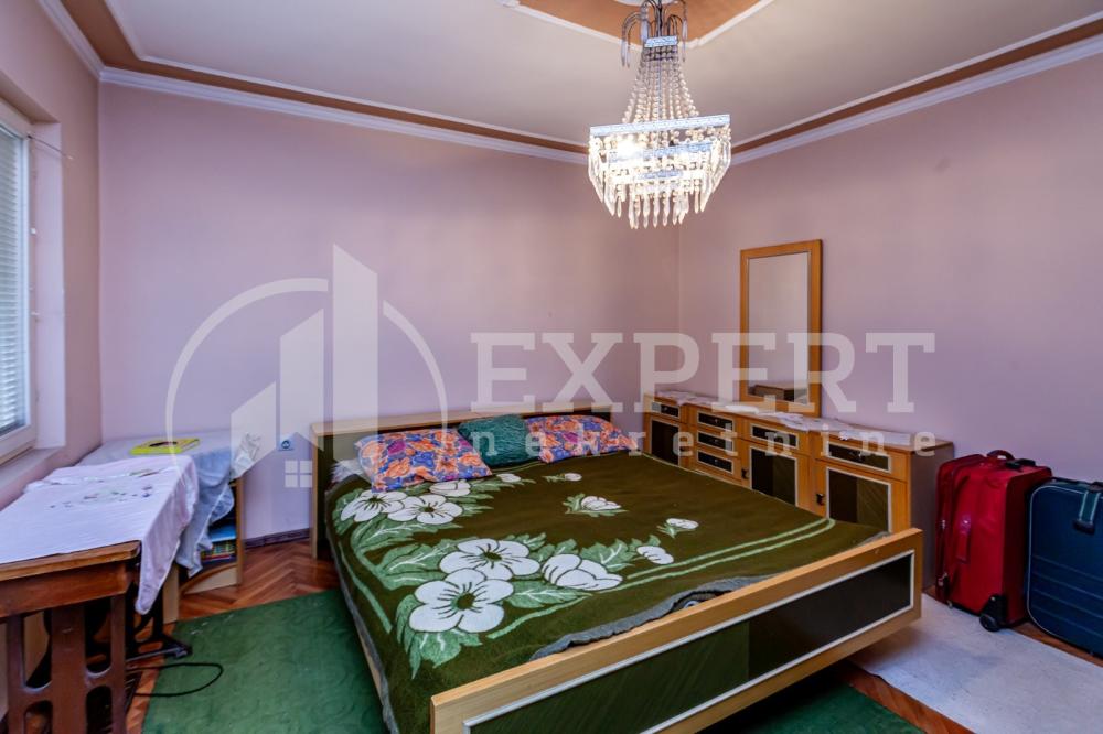 Slika 7 - Jove Tošića,  Kuća na prodaju, 145m2, 165.000€