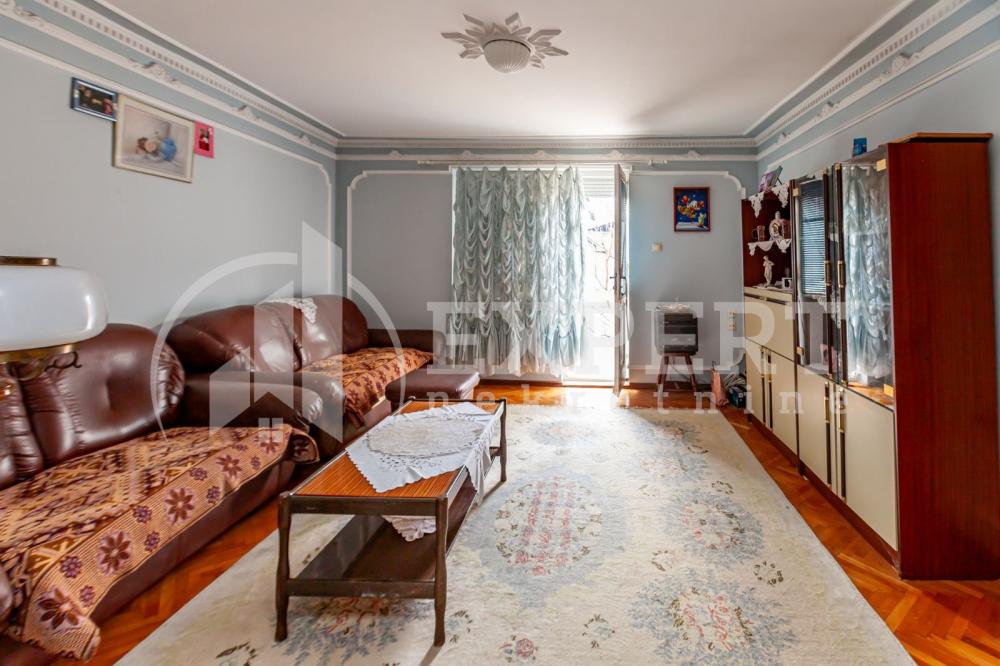 Slika 2 - Jove Tošića,  Kuća na prodaju, 145m2, 165.000€