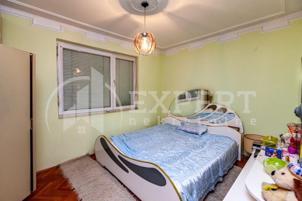 Slika 8 - Jove Tošića,  Kuća na prodaju, 145m2, 165.000€