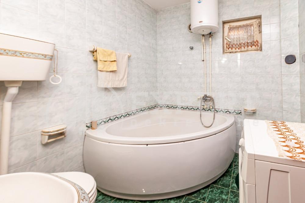 Slika 9 - Jove Tošića,  Kuća na prodaju, 145m2, 165.000€