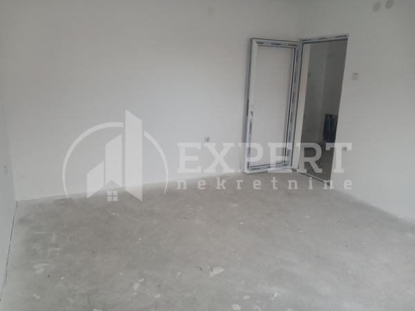 Slika 9 - Ljubomira Nedeljkovića,  Kuća na prodaju, 208m2, 135.000€