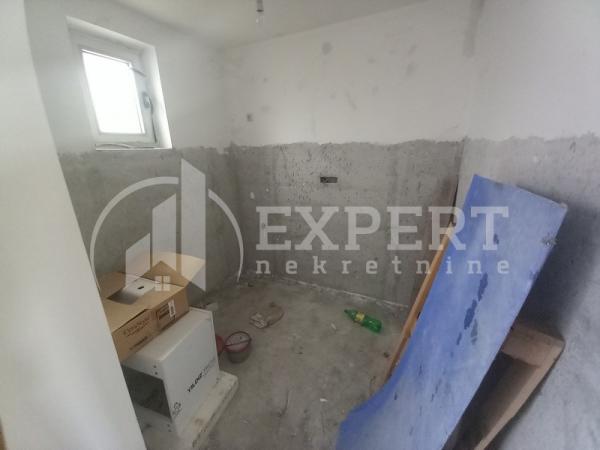 Slika 2 - Ljubomira Nedeljkovića,  Kuća na prodaju, 208m2, 135.000€