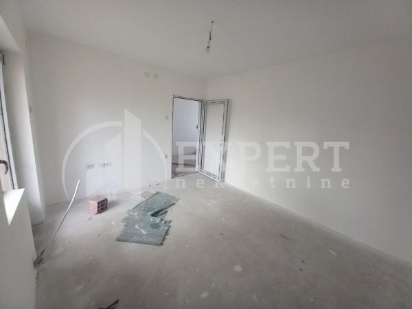 Slika 11 - Ljubomira Nedeljkovića,  Kuća na prodaju, 208m2, 135.000€