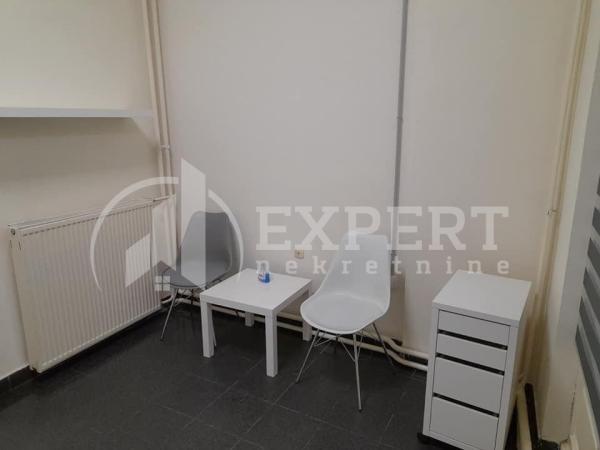 Glavna slika -Obrenovićeva,  Lokal za izdavanje, 21m2, 250€