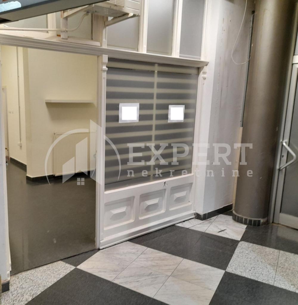 Slika 7 - Obrenovićeva,  Lokal za izdavanje, 21m2, 250€