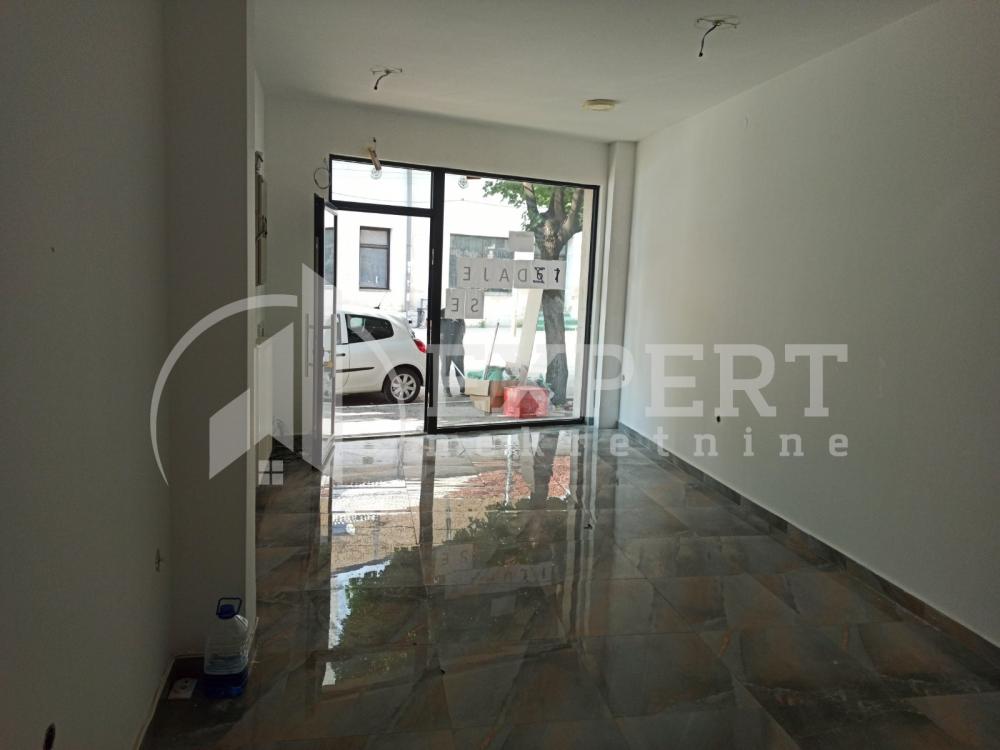 Slika 2 - Obilićev venac,  Lokal za izdavanje, 60m2, 300€