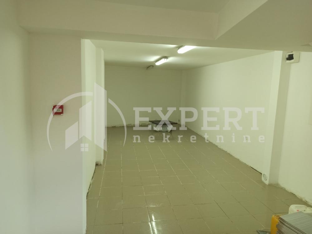 Slika 6 - Obilićev venac,  Lokal za izdavanje, 60m2, 300€