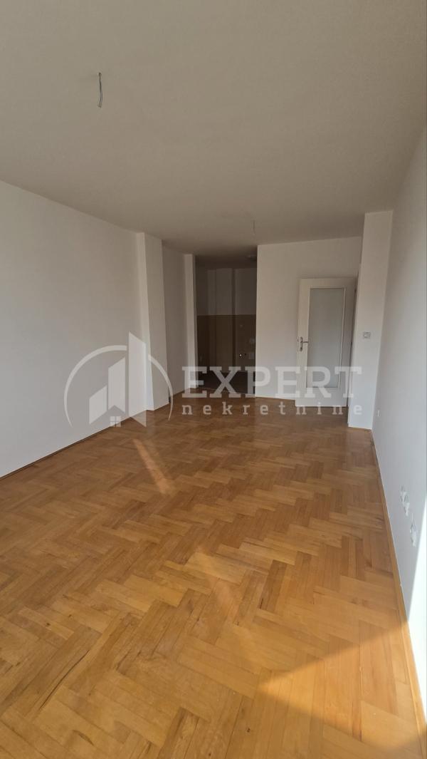 Slika 3 - Branka Krsmanovića, Dvoiposoban stan za izdavanje, 63m2, 370€