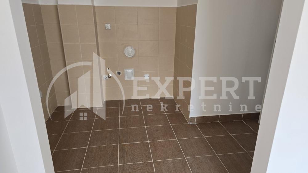 Slika 2 - Branka Krsmanovića, Dvoiposoban stan za izdavanje, 63m2, 370€