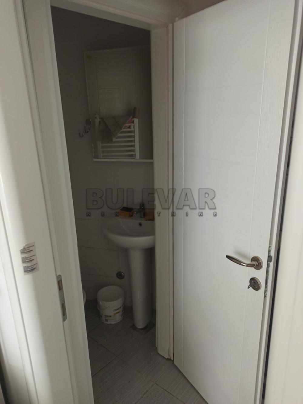Slika 7 - Obilićev venac,  Lokal za izdavanje, 60m2, 300€
