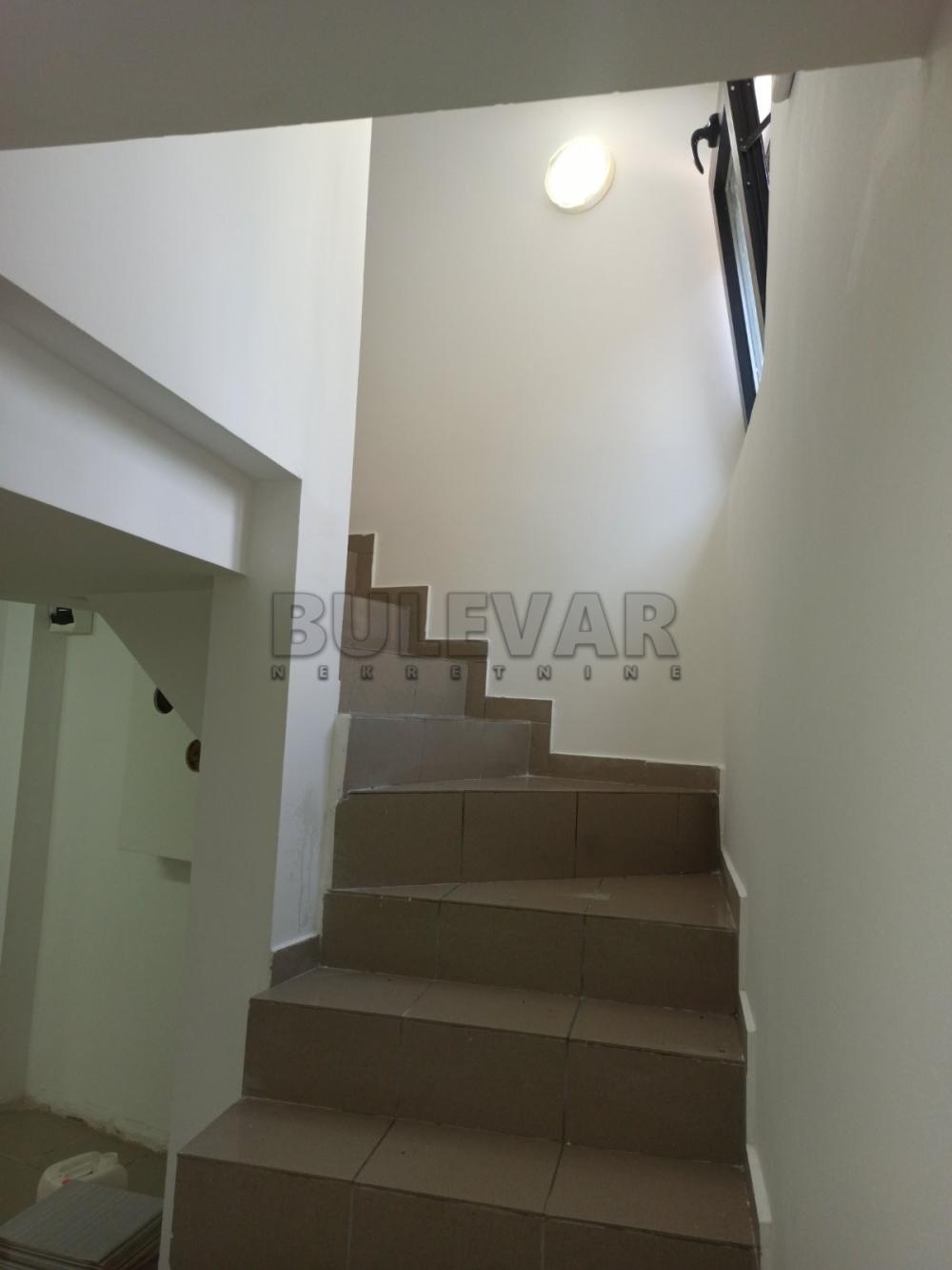 Slika 4 - Obilićev venac,  Lokal za izdavanje, 60m2, 300€