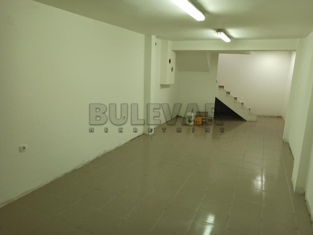 Slika 5 - Obilićev venac,  Lokal za izdavanje, 60m2, 300€