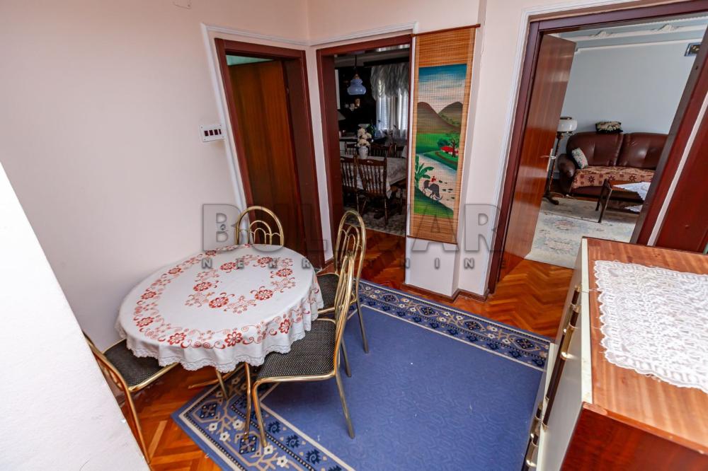 Slika 5 - Jove Tošića,  Kuća na prodaju, 145m2, 165.000€