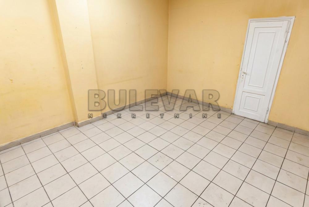 Slika 2 - Strahinjića Bana,  Lokal na prodaju, 26m2, 53.000€