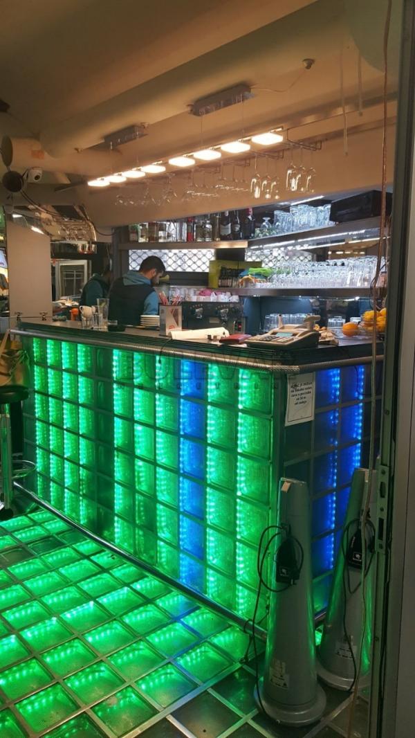 Slika 3 - Obrenovićeva,  Lokal za izdavanje, 26m2, 600€