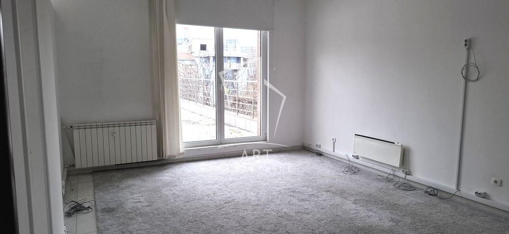 Slika 6 - Lomina,  Lokal za izdavanje, 41m2, 600€