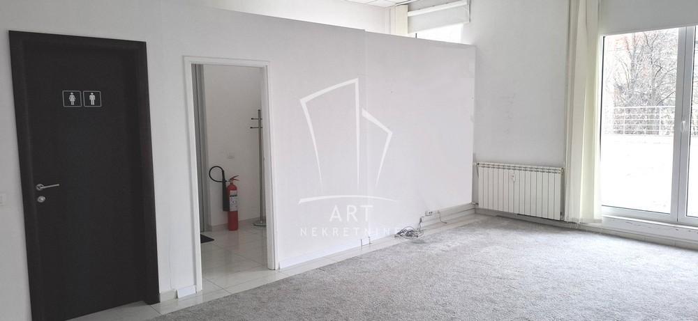 Glavna slika -Lomina,  Lokal za izdavanje, 41m2, 600€