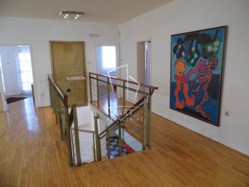 Slika 10 - Svetozara Radojčića, Kuća za izdavanje, 360m2, 3.500€