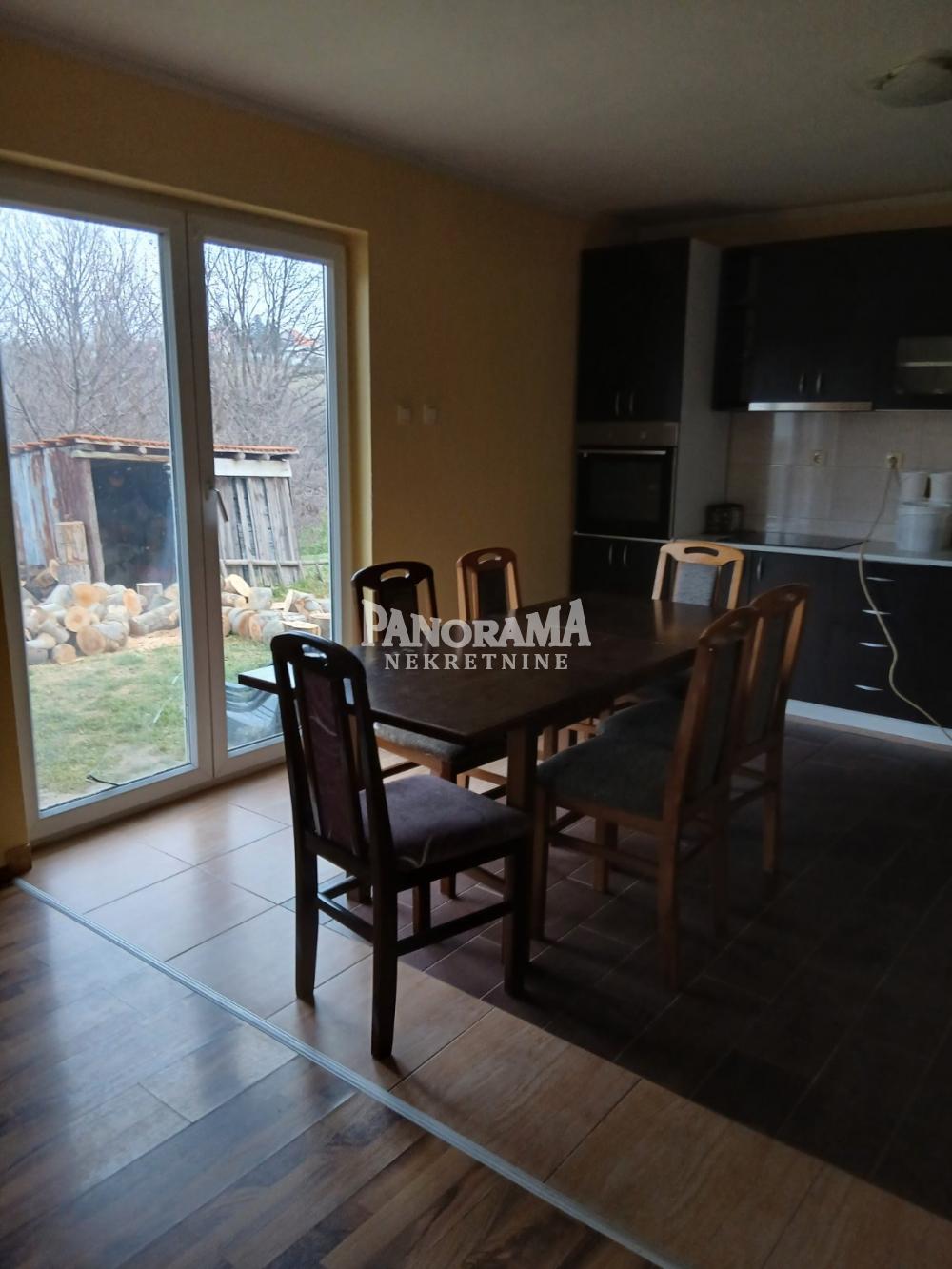 Slika 1 - Lipovički put,  Kuća na prodaju, 178m2, 150.000€