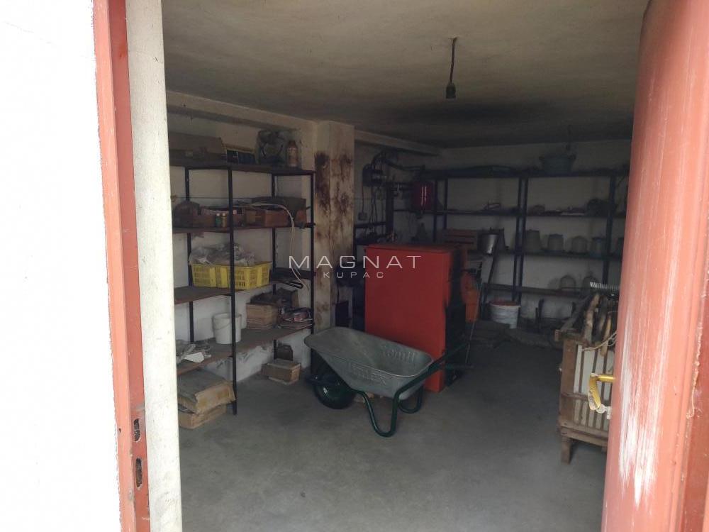 Slika 10 -  Kuća na prodaju, 400m2, 150.000€