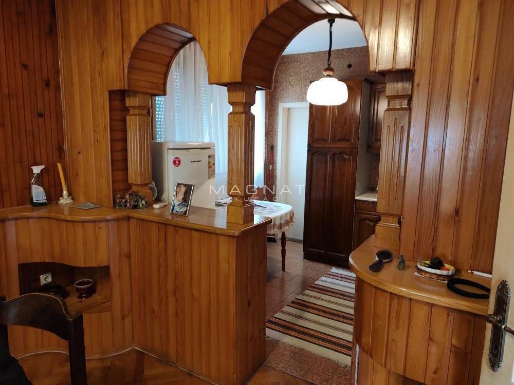 Glavna slika - Kuća na prodaju, 400m2, 150.000€