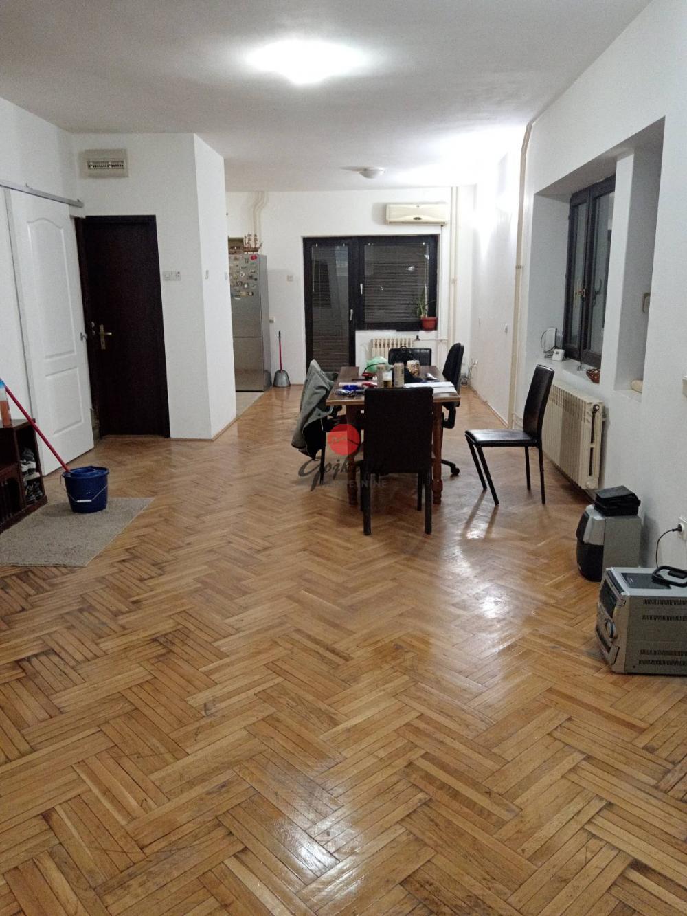 Slika 6 - Ratka Mitrovića, Kuća za izdavanje, 150m2, 1.500€