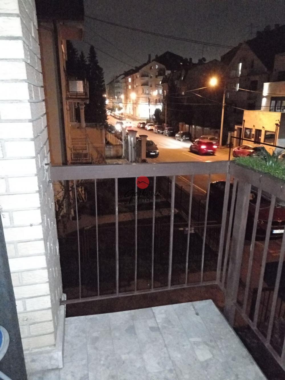 Slika 7 - Ratka Mitrovića, Kuća za izdavanje, 150m2, 1.500€