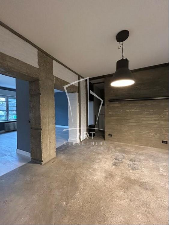 Slika 2 - Vlajkovićeva, Trosoban stan za izdavanje, 123m2, 2.000€